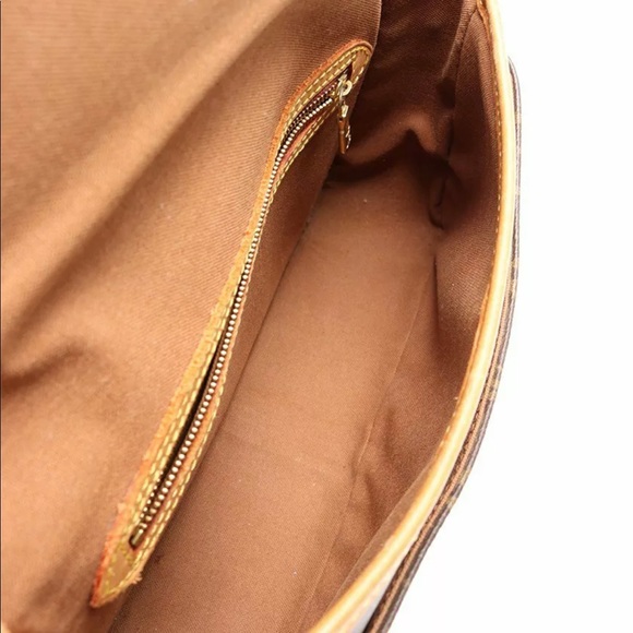 LOUIS VUITTON Sologne Monogram Crossbody - Picture 5 of 8